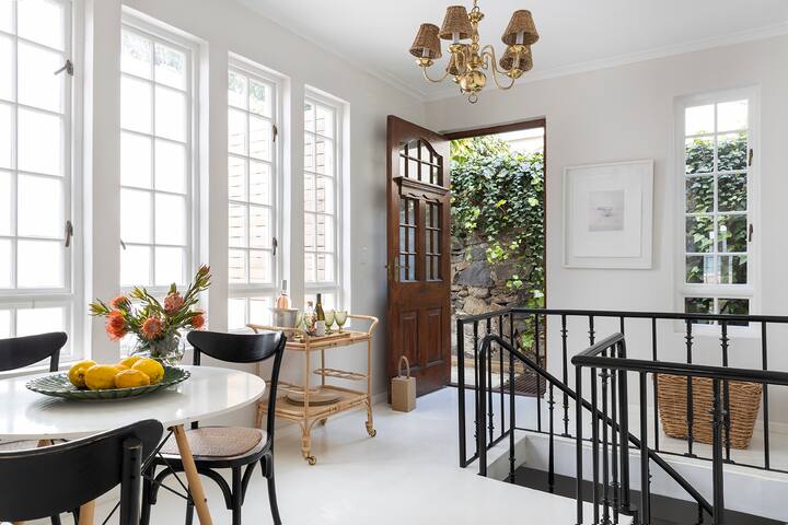 Gem in De Waterkant Village! gallery image 2