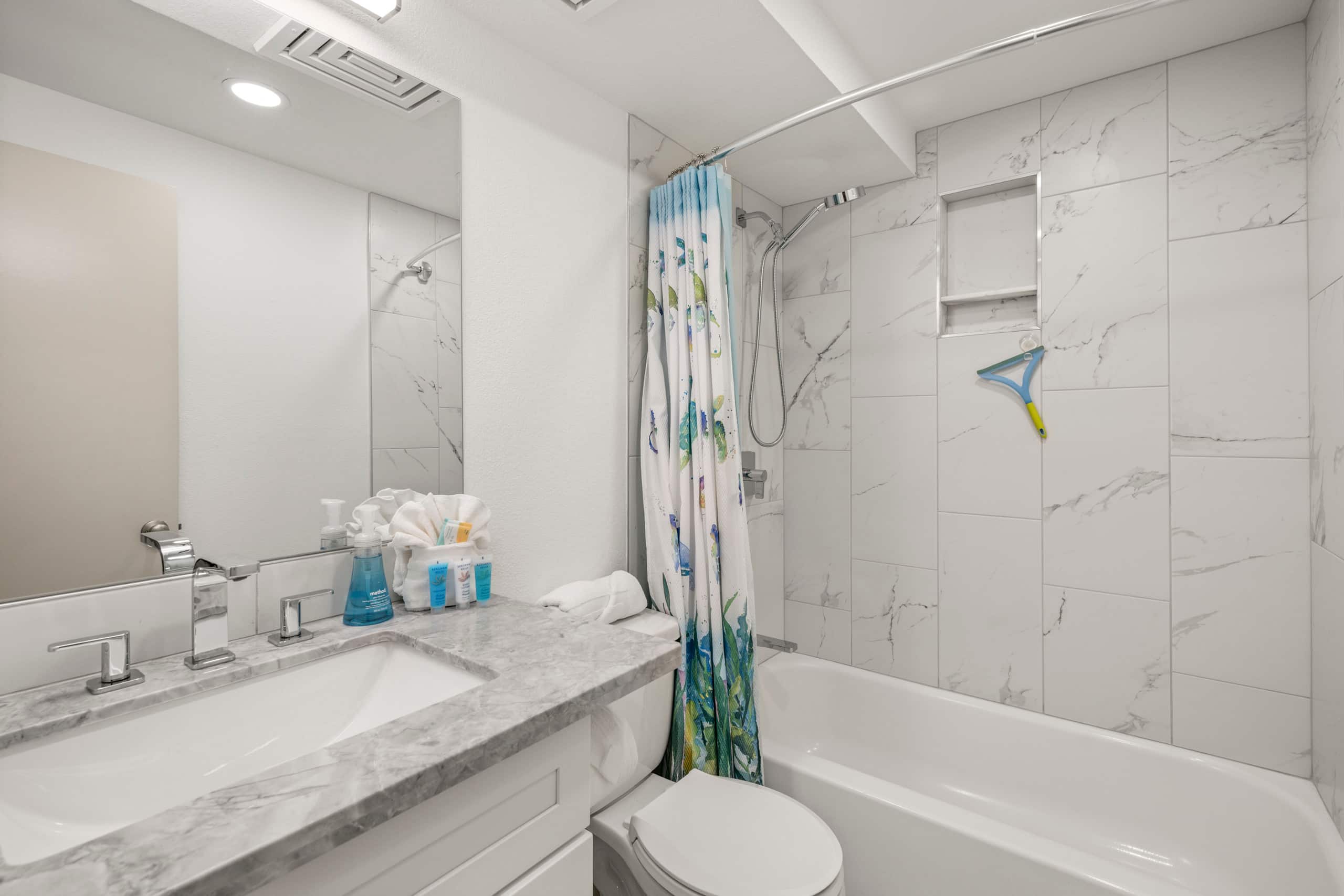 Family Friendly Loft Style Kihei Condo 2BD/2BA - Image 25