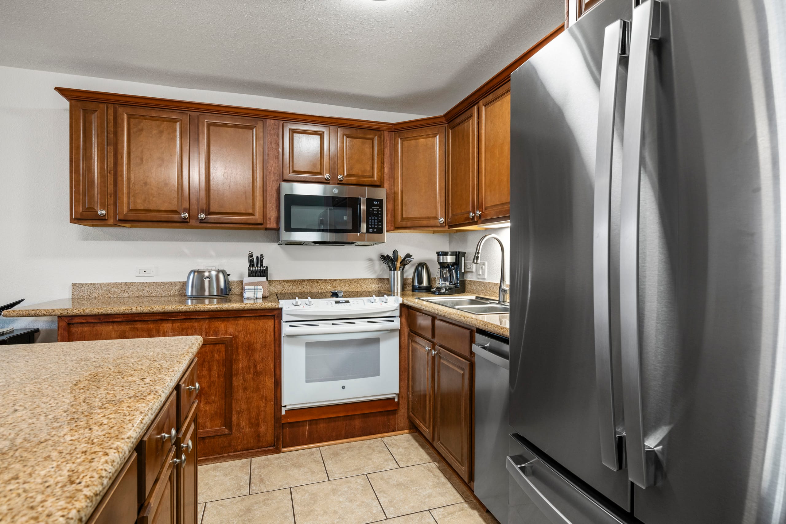 Family Friendly Loft Style Kihei Condo 2BD/2BA - Image 5