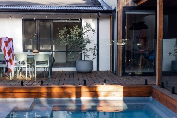 Quiet coastal escape with pool gallery image 5