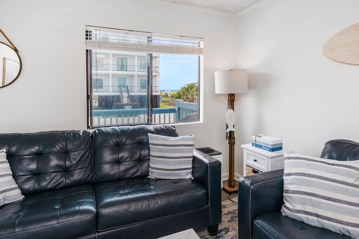 Pet-friendly | Steps To Beach | Townhouse - North Myrtle Beach, SC