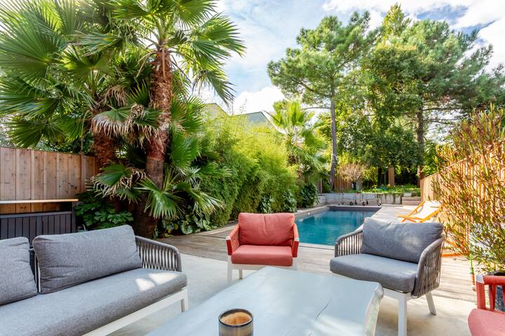 Atypique. “La Villa Du Bourg “.