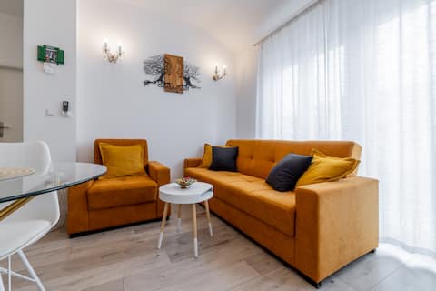 Top performing Airbnb: Apartment Tiramol 2 in Gradski Kotar Visoka