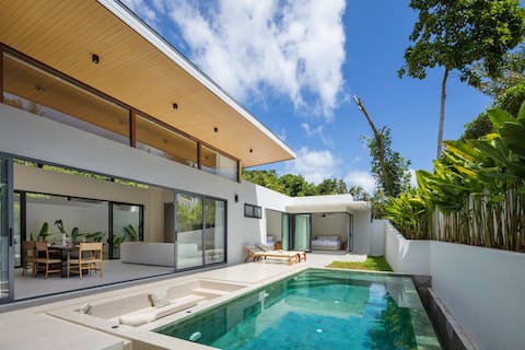 The Villa Coco - 3 Bedroom - Spa Pool - Near Beach