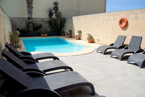 BBQ Nights -Pool - 28 Tranquil