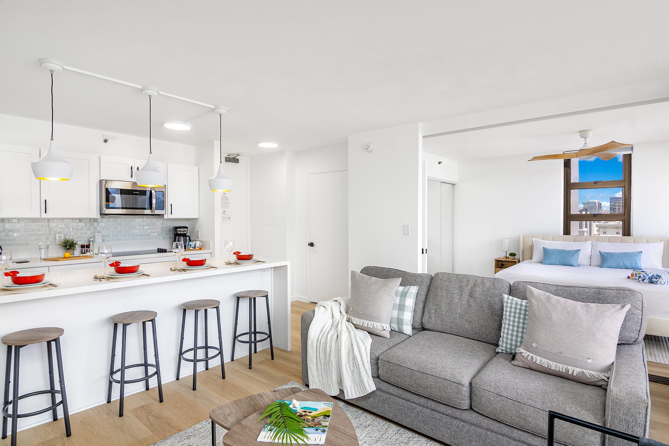 Condo in Honolulu · ★4.86 · 1 bedroom · 2 beds · 1 private bath - Image 24
