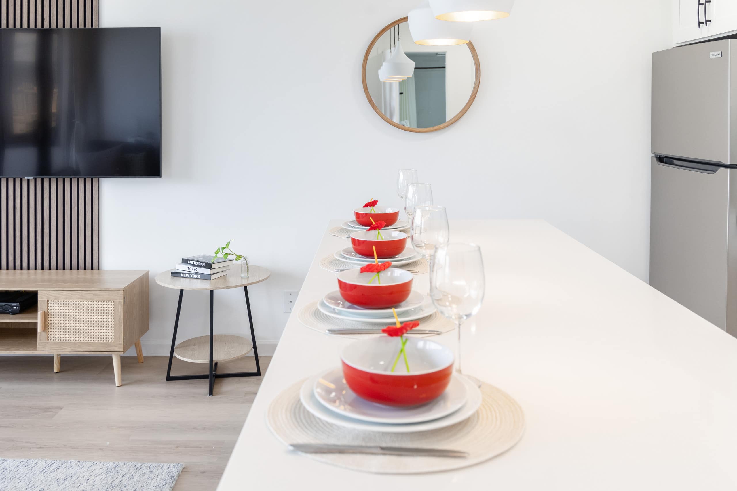 Condo in Honolulu · ★4.86 · 1 bedroom · 2 beds · 1 private bath - Image 27