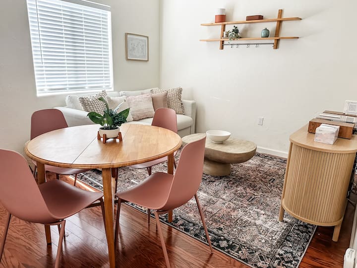 Central & Cozy | 1 Br 1 Ba | Near Alvernon Park - Tucson, AZ