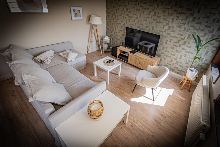 Elégant Triplex, 
Home Cinéma & Arcade Jeux Vidéo - Namur