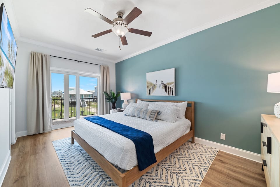 Secondary king suite with blue accent wall