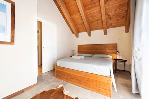 Eyra - Village of the Crodini