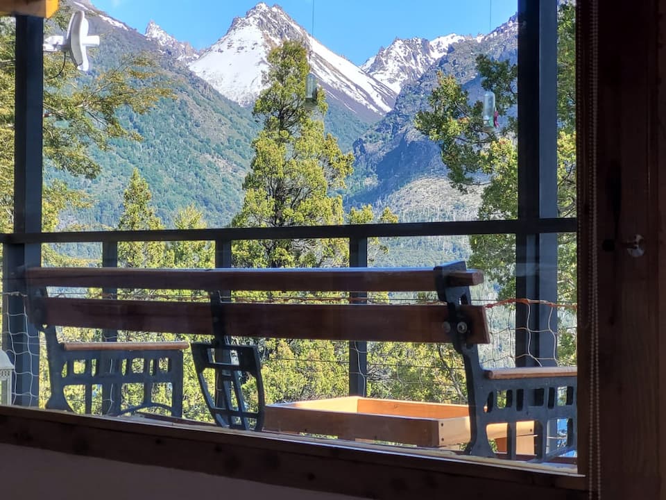 Los Maquis, a mountain house above Lake Gutiérrez, San Carlos de Bariloche, Río Negro, Argentina, photo 1 of 10