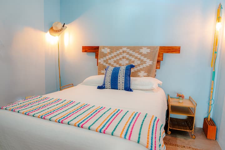 Krevat i plotë, krevat dopio "queen" në dhomën tjetër të gjumit