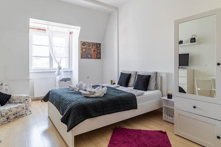 Nyugati Nest - Budapest