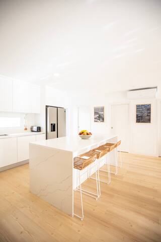 *NEW Aussie Surf House gallery image 3