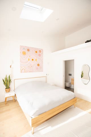 *NEW Aussie Surf House