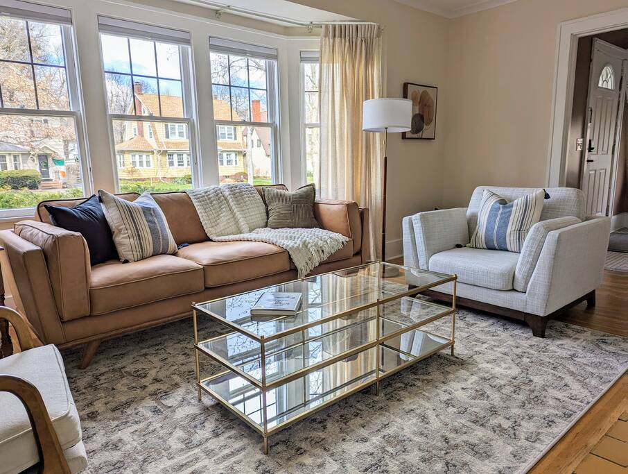 Cozy home, quiet neighborhood!