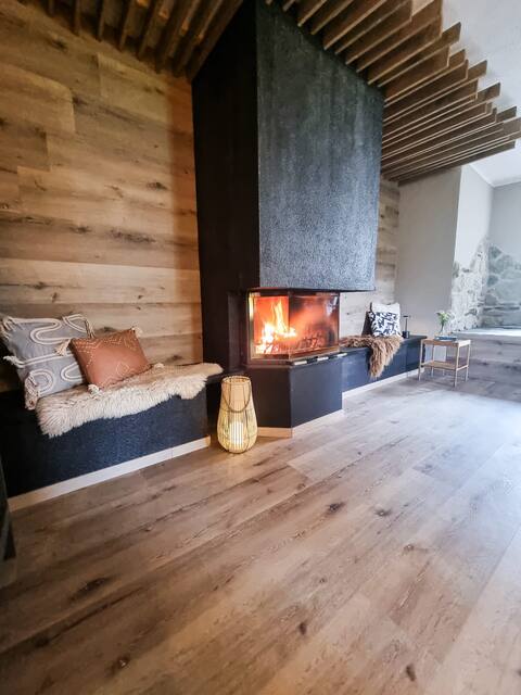 Modern Alpine Hideaway