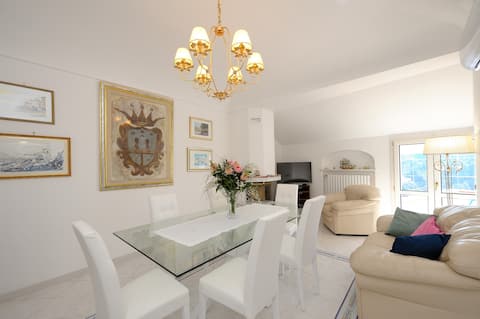 Donna Luisa Suite 9 Amalfi sea view - free parking