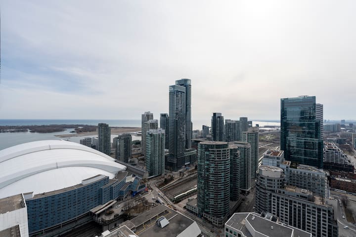 3BR Skyline Condo – By CN Tower & MTCC/Free Prking