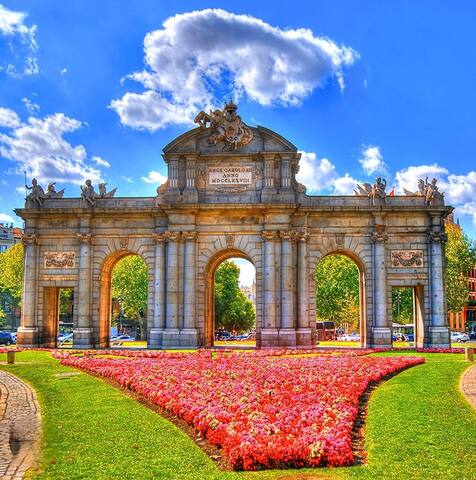 Madrid Las Ventas Apartment 4 ensuite double rooms