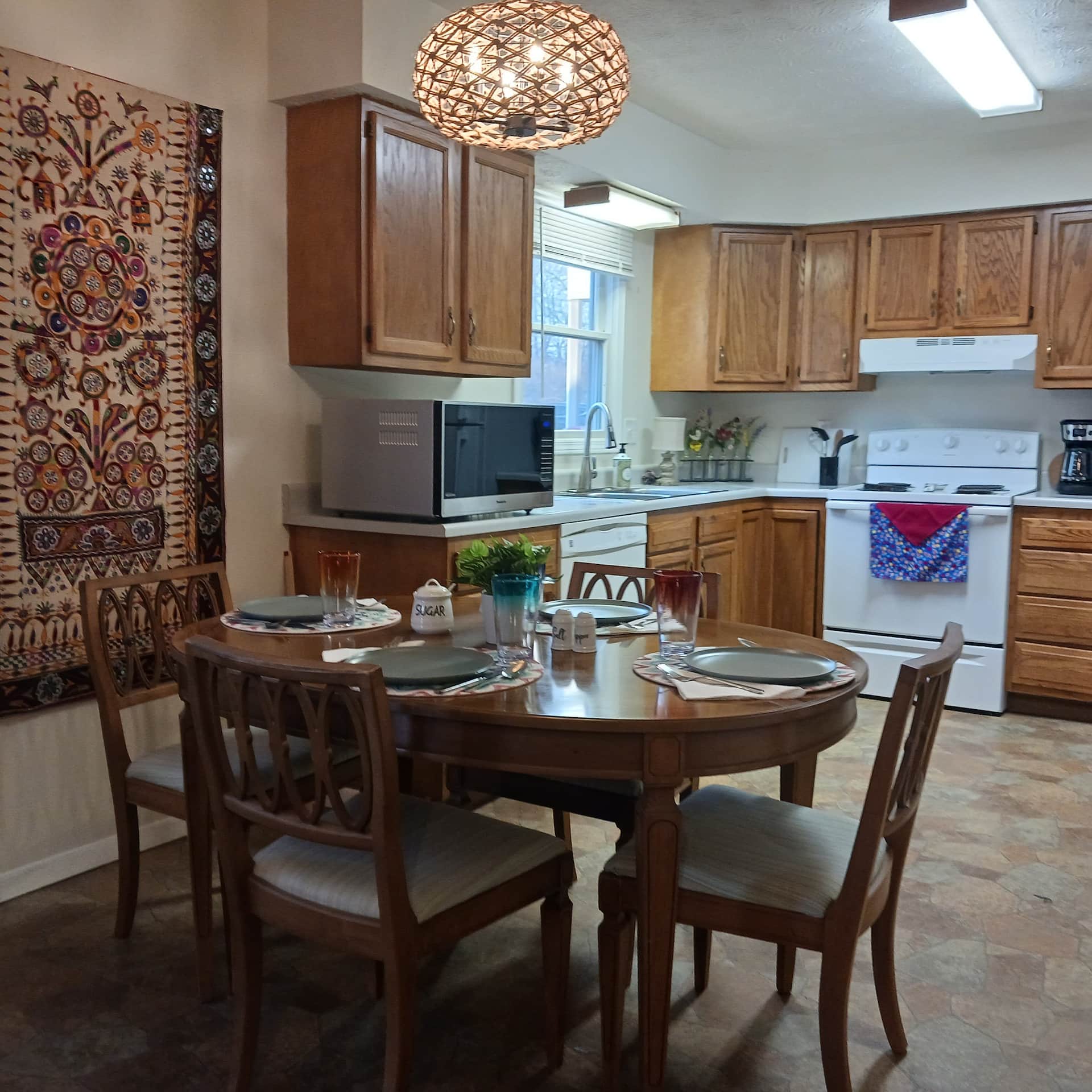 Need 4+ nights? The Boho K&Q; Discounts Wk & Month