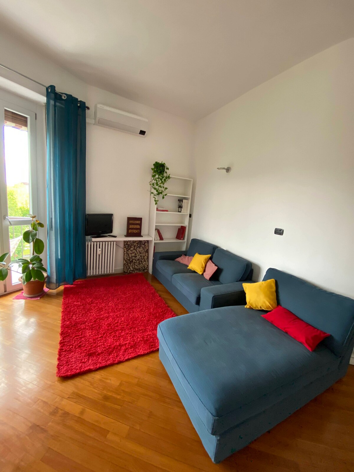 Successful Airbnb property: Artists' Lab in Torino