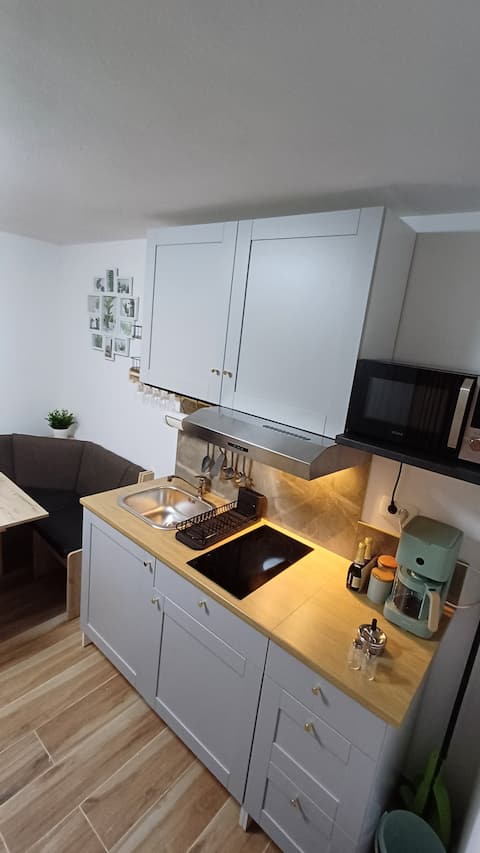 Top performing Airbnb: Apartma STARS Gold 2+2 in Kranj