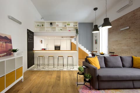 Top Airbnb: SeaFront Loft - 1 min. from main Waterfront in Napoli