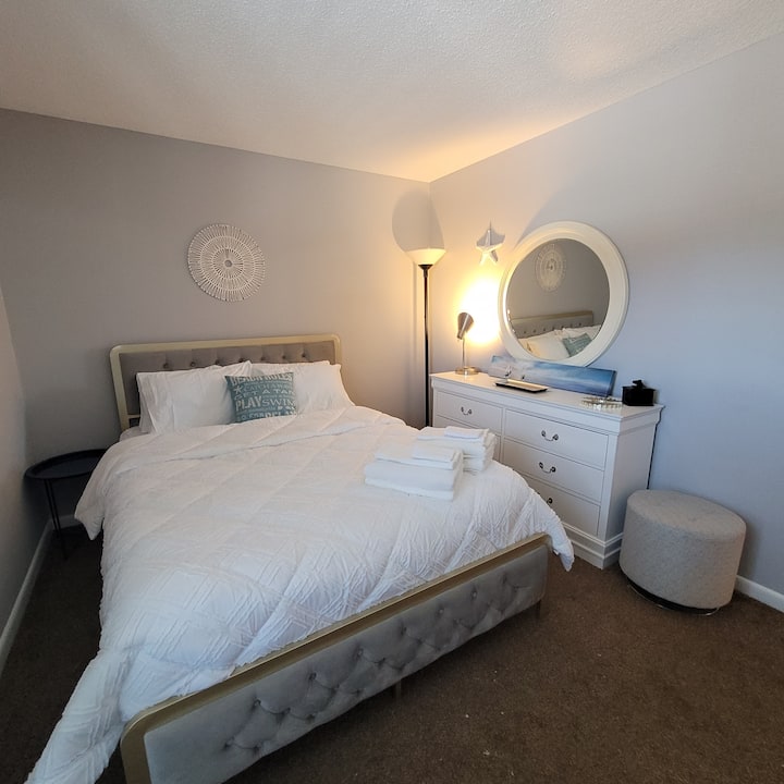 KREVAT dhe televizor QEEN