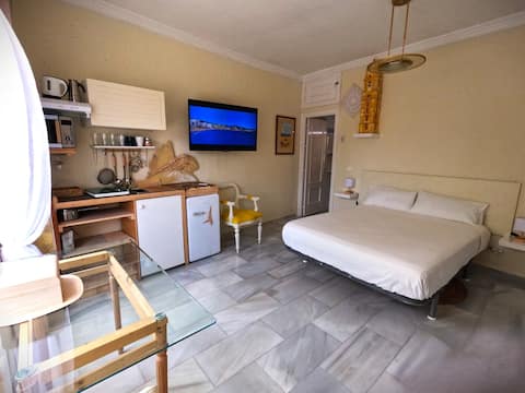 Airbnb con mejor rendimiento: Gibralfaro Tourist Accommodation near the beach en Monte Sancha
