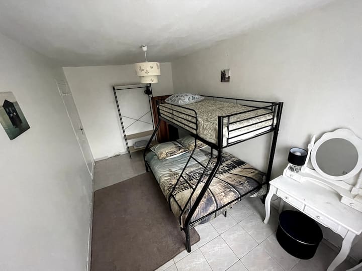 საძინებელი 3