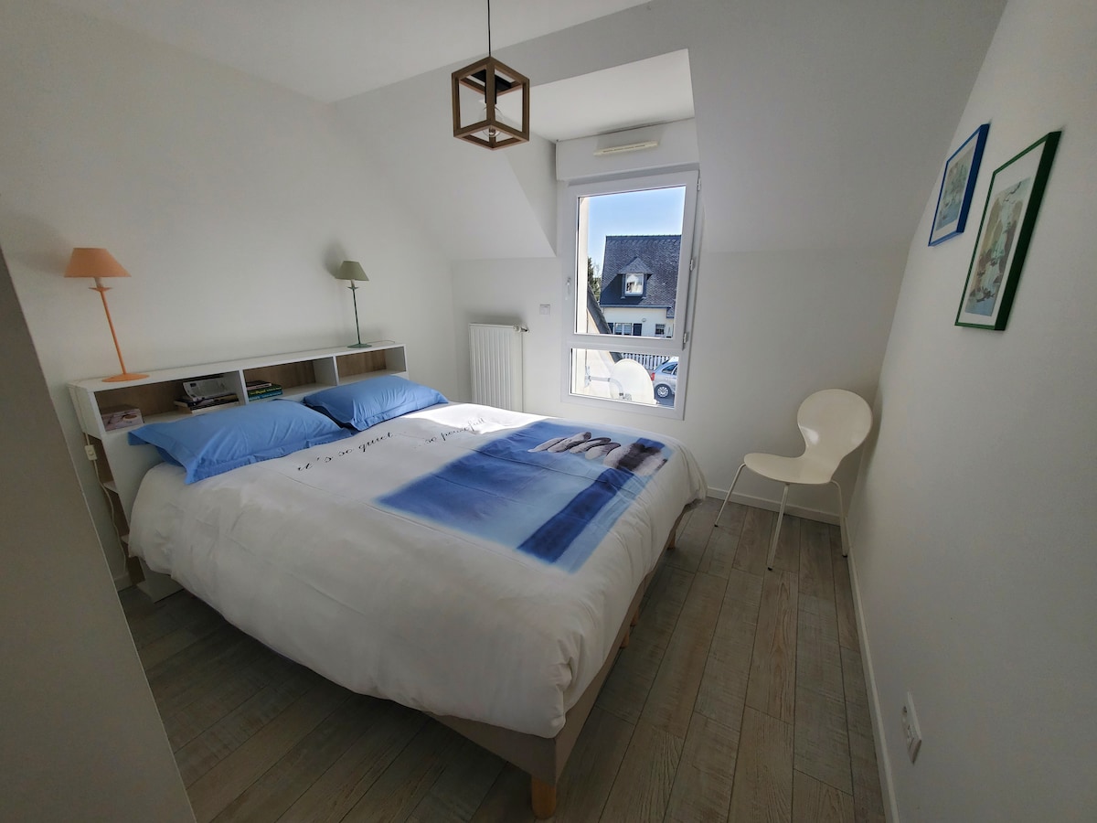 спална соба 1 ( брачен кревет ( широк 150-179 см )