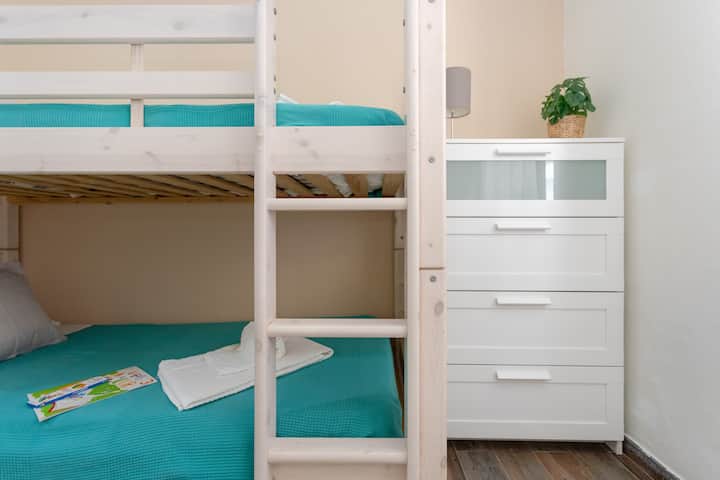 Pusho mirë në dhomën tonë të rehatshme të gjumit