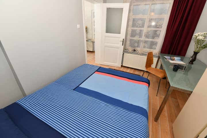 غرفة النوم 1