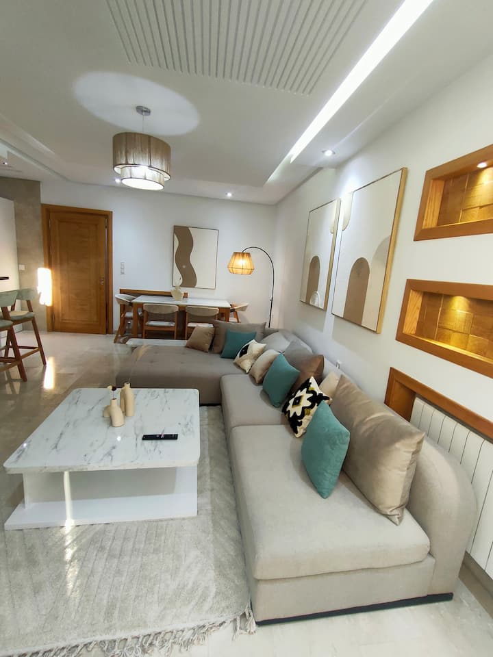 Luxury Apt, 4min Walk To Beach, Secure Parking - Tunisie