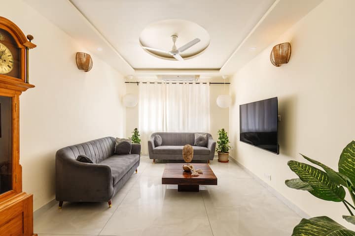Luxury 3bhk+tub In Indiranagar - Karnataka