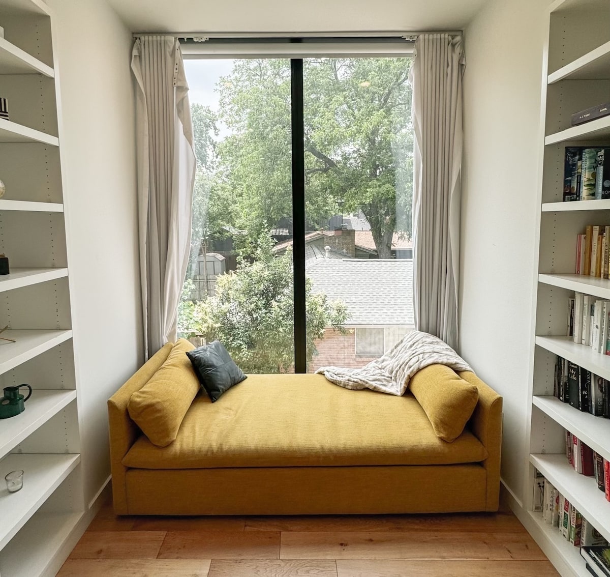 The Austin Oasis - Modern, Spacious & Very Central