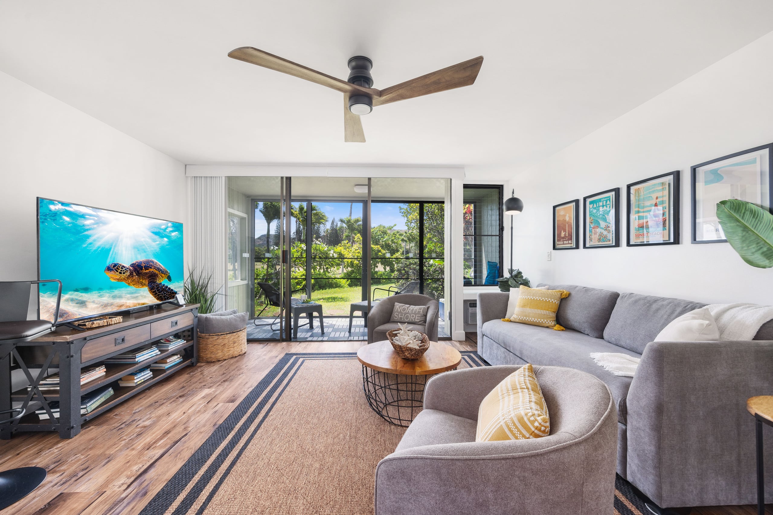 Condo in Kahuku · ★4.92 · 1 bedroom · 2 beds · 1 private bath - Image 2