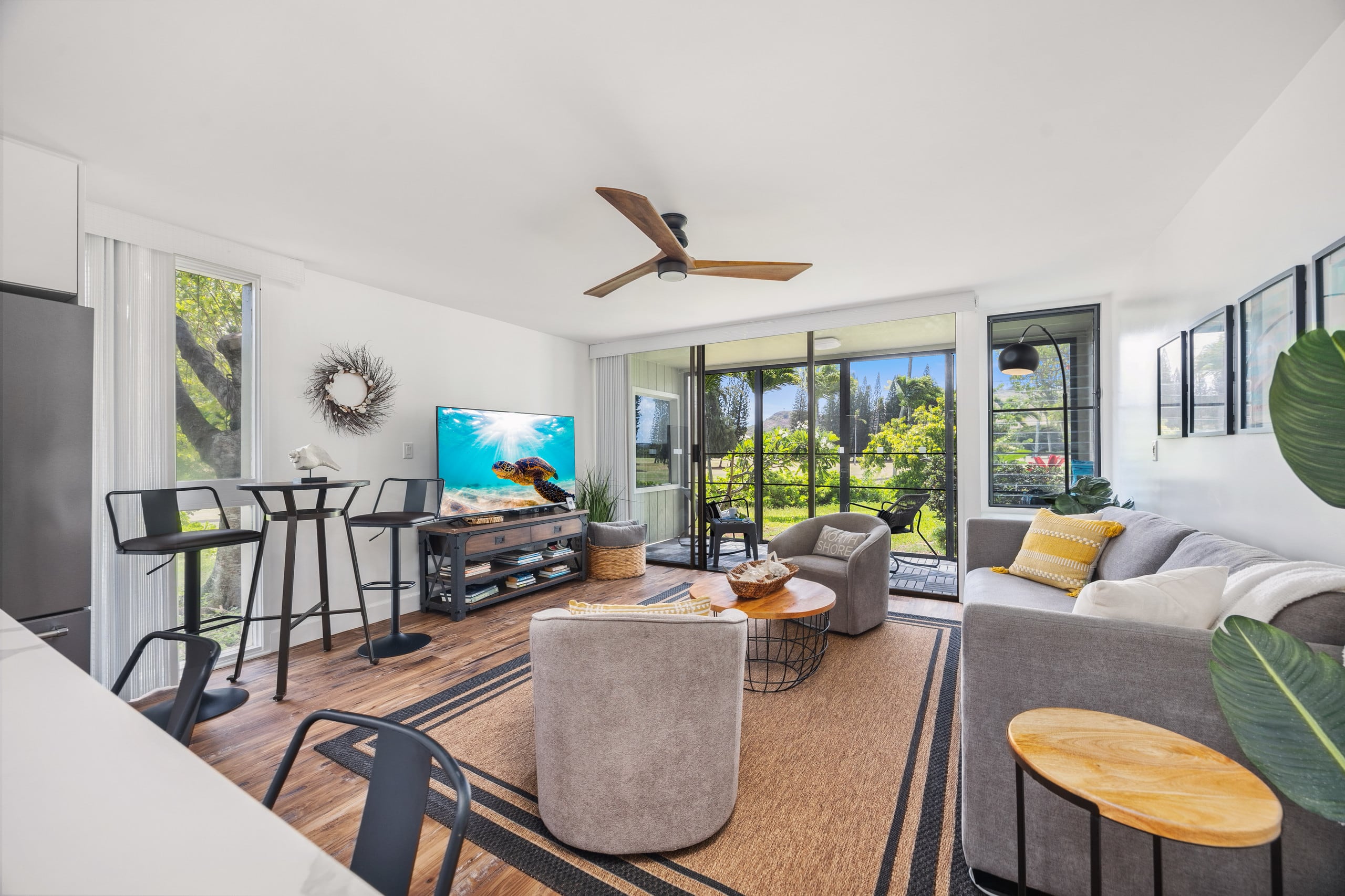 Condo in Kahuku · ★4.92 · 1 bedroom · 2 beds · 1 private bath - Image 6