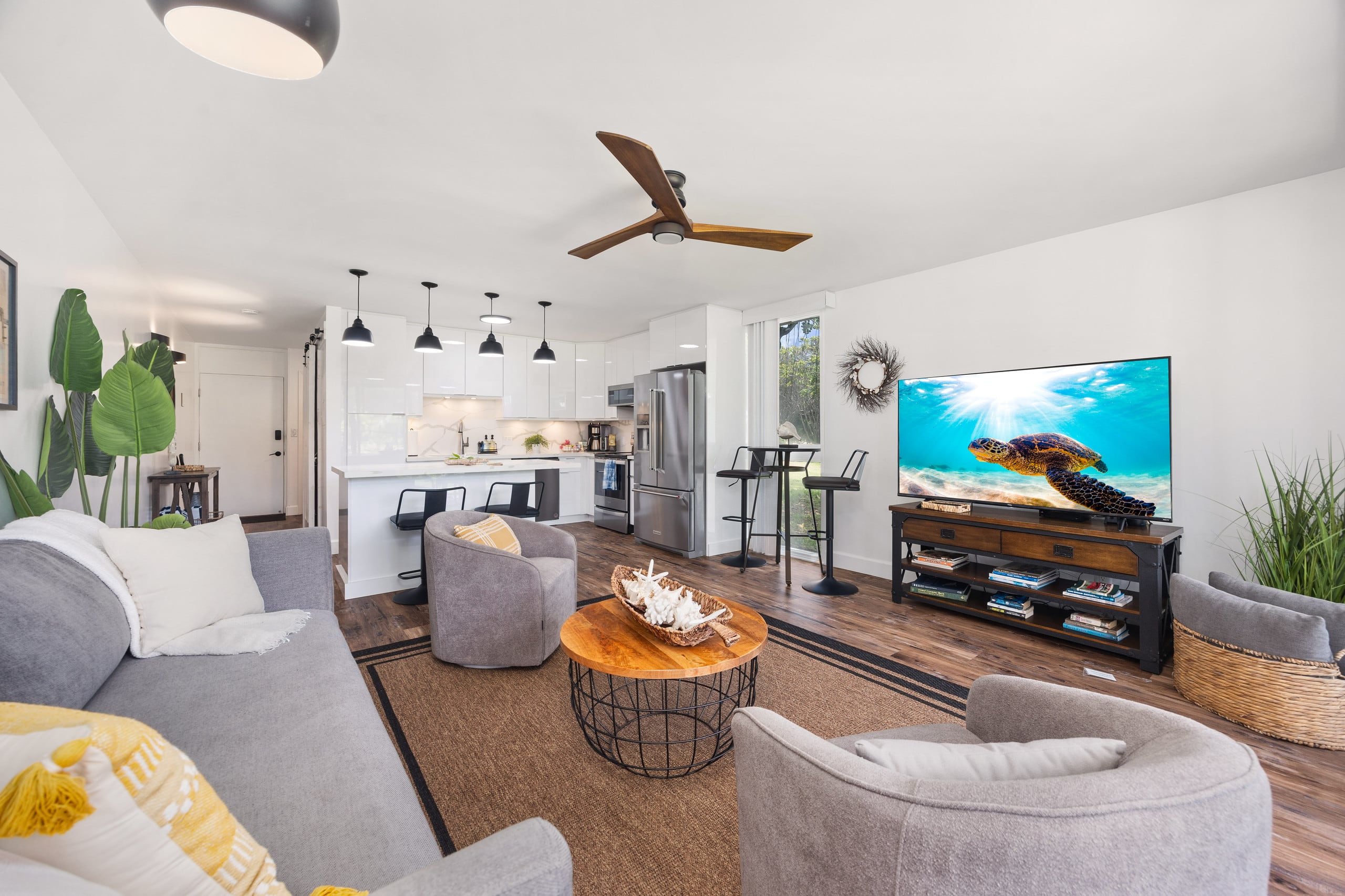 Condo in Kahuku · ★4.92 · 1 bedroom · 2 beds · 1 private bath - Image 3