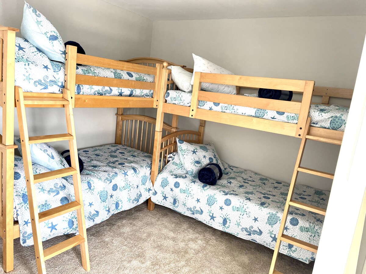 สนุกสำหรับทุกคนในห้องสองชั้น!