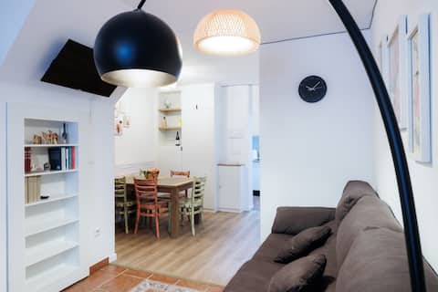 Modern house in the old town AT-CC-00802