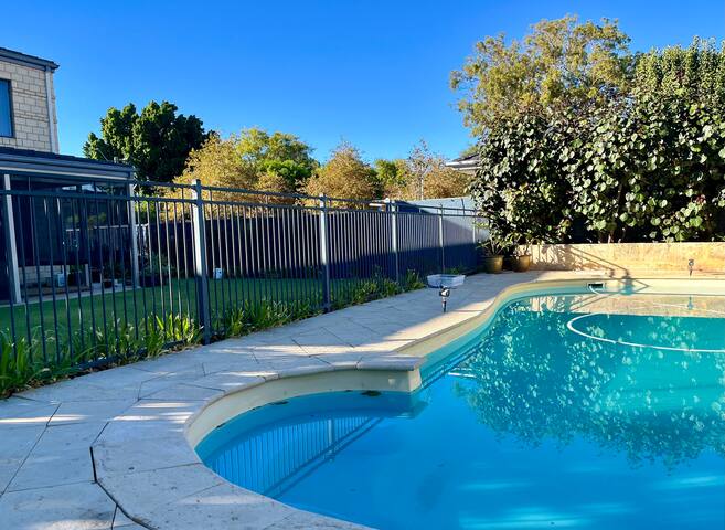 Ocean to River Retreat gallery image 5