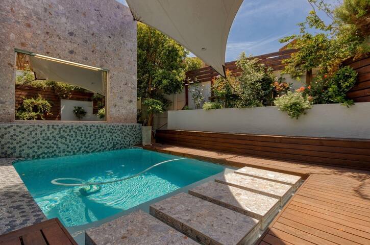 False Bay Escape – Pool, Gym, Sea Views gallery image 5