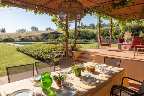 Chianti style cottage - private pool & en-suite BT