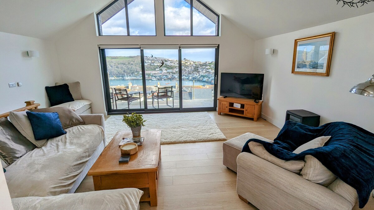 Popular Airbnb listing: Hanson Drive in Fowey