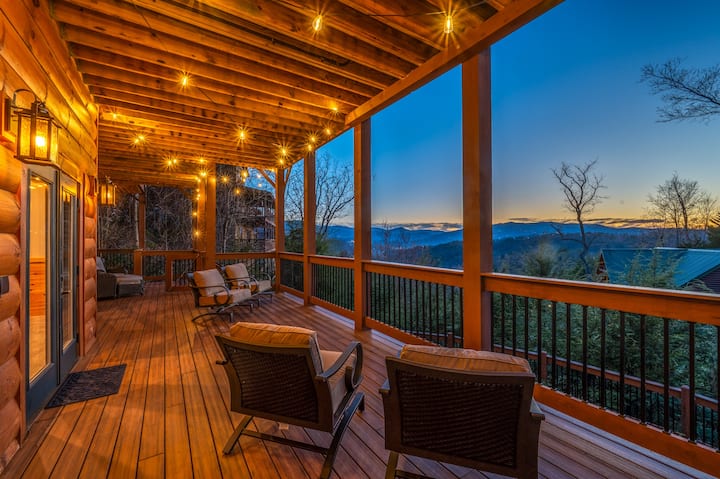 Grand Views|3 King Suites|arcade|theatre|hot-tub - Gatlinburg, TN