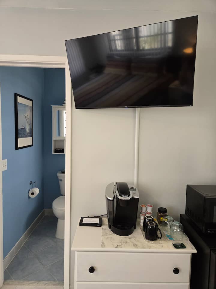 Duke's Haus - King - Fort Lauderdale, FL