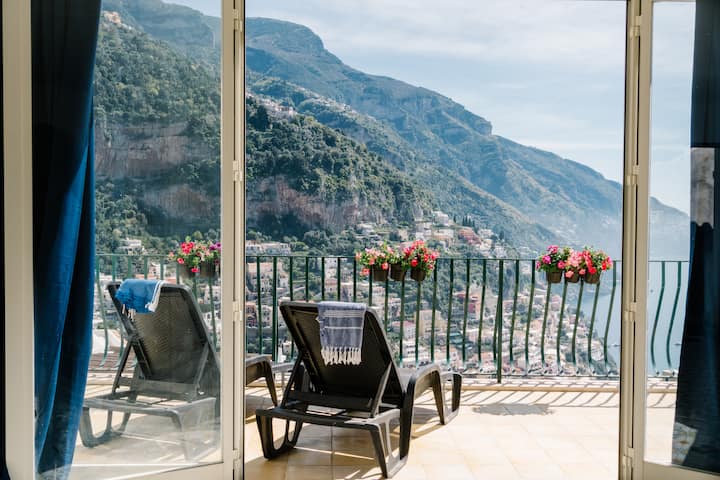Salvo サルボ「Vicolo con balconi」 Casa di Salvo - Apartments for Rent in Positano, Campania, Italy